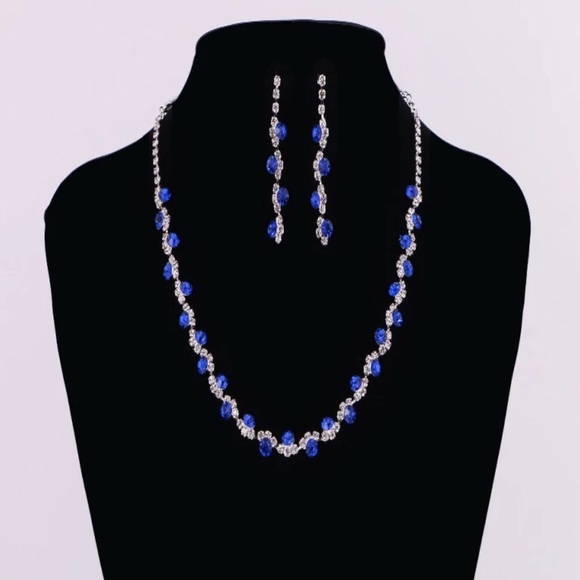 Jewelry - Exquisite & Classy Set